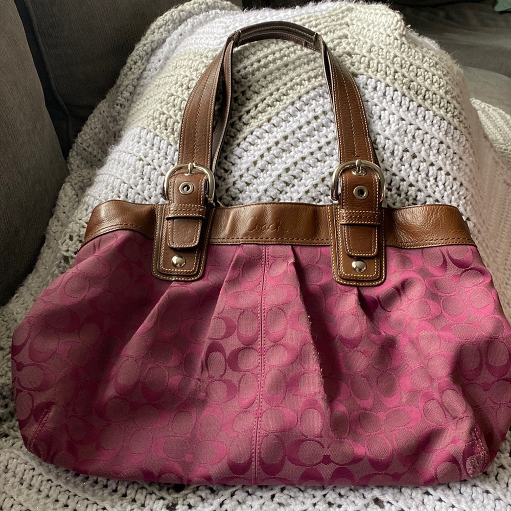 Authentic COACH handbag - For sale just in time for the Holidays!